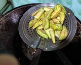 Foto langkah ke 1 dari resep Terong balado.