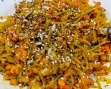 Foto del paso 4 de la receta: Fideos de arroz con lentejas turcas VEGAN