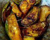 A picture of step 2 of Dahi baigan.