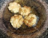 Foto langkah ke 3 dari resep Bola-bola udang.