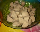 Foto langkah ke 4 dari resep Ayam baso inggris romantis.