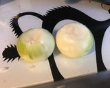 Une image de l'étape 1 de Faux filets aux oignons,épices et sauce tomate.