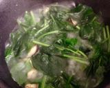 Hình bước làm 3 của món Canh Cải Bó Xôi Nấu Trai (Vẹm Đen)