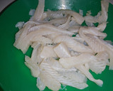 Foto del paso 1 de la receta: Fajitas de filetes de pescado con pimientos y cebolla blanca