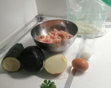 Foto del paso 1 de la receta: Hamburguesa de verduras de temporada en pan de curry y cúrcuma