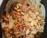 Foto del paso 3 de la receta Carrilleras ibéricas en salsa de manzana y frutos secos