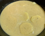 Foto del paso 3 de la receta: Merluza con patatas en salsa de puerros