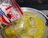 Foto langkah ke 2 dari resep Ayam Goreng Kremes.