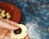 صورة لخطوة 3 من وصفة معمول ديال التمر بنكهة الكراميل