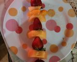 Foto del paso 3 de la receta: Brochette de frutas con melón, fiesta de sabores🤤