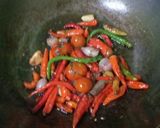 Foto langkah ke 5 dari resep Ayam Geprek Sambel Terasi.