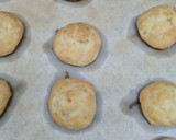 Foto del paso 4 de la receta: Torre de profiteroles rellenos con dulce de leche 💣 🐽 🐷 🐖