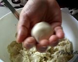 A picture of step 6 of Sooji Phiniyaa Ladoos.