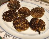 Une image de l'étape 10 de Galettes de panais à l'œuf, chèvre râpé et persil à la plancha.