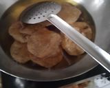 A picture of step 4 of Faradi Snacks - Rajgira Puri and Rajgira Khakhra #SF.