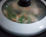 Foto langkah ke 4 dari resep 68. Tumis Buncis Baso Salmon.