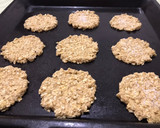 Foto del paso 2 de la receta: Galletas de Avena y Miel (sin harina y sin azúcar)💣