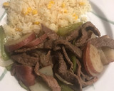 Foto del paso 3 de la receta: Bistec con papas y pimiento verde