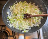 Foto del paso 2 de la receta: Empanadas de merluza