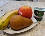 Foto del paso 1 de la receta: Papilla de plátano, manzana y pera