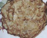 A picture of step 3 of Banana egg pancake.