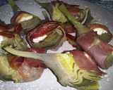 Foto del paso 5 de la receta: Alcachofas con queso de cabra y jamón