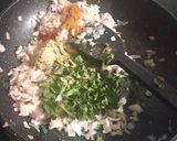 A picture of step 3 of Onion Mint Paratha.