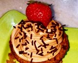 A picture of step 8 of Edible Mug Representing cocoa pudding, caramelized banana Halwa.