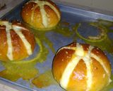 Foto langkah ke 7 dari resep Garlic bread with home Made cream cheese.