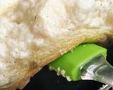 फ्लफी ऑम्लेट (omelette recipe in marathi) रेसिपी स्टेप 6 फोटो