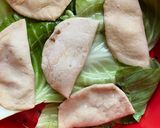 A picture of step 2 of Tofu & Leek Dumplings.
