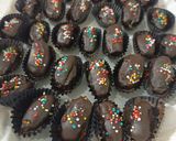 Foto langkah ke 3 dari resep Kurma Bunting Coklat Keju.