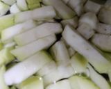 A picture of step 2 of Bottle Gourd Dry Curry.