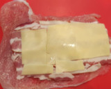 Foto del paso 2 de la receta: Rollitos de pavo en salsa