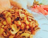 عکس مرحله 1 از دستور ساندویچ قارچ و سیب زمینی