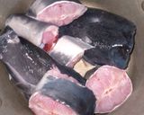 A picture of step 1 of Catfish peppersoup.