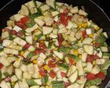 Foto del paso 2 de la receta: Calabacitas con crema y queso