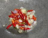 Foto langkah ke 2 dari resep Tumis Pepaya Muda Bumbu Iris.