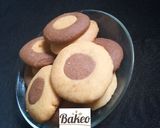 A picture of step 2 of Different cookie designs.