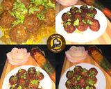 A picture of step 9 of Veg Manchurian 2 ways in gravy and dry.