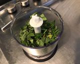 Une image de l'étape 3 de « Tartinade » ail, herbes aromatiques et parmesan.