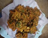 A picture of step 3 of Vegetable pakora.