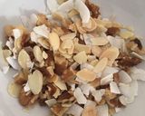 A picture of step 3 of Almond & Walnut Chocolate Bark.