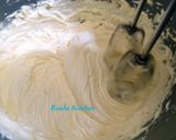 Foto langkah ke 4 dari resep Bluder Cake Tape.