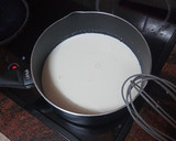 Foto del paso 2 de la receta: Tarta de cuajada y gelatina con base de galletas