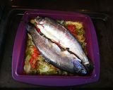 Foto del paso 5 de la receta: Trucha sobre cama de hortalizas al horno