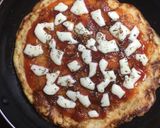 A picture of step 8 of Pan Paneer Pizza.