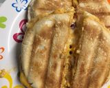 A picture of step 3 of Spicy cheesy sandwich.