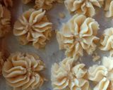 Foto langkah ke 2 dari resep Cookies Tiga Bahan.