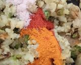 Crispy matar roll रेसिपी चरण 3 फोटो
